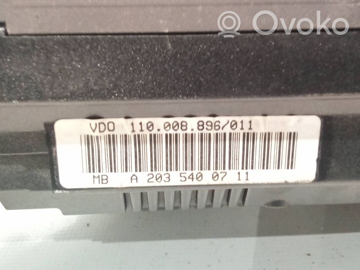 Mercedes-Benz C W203 Tachimetro (quadro strumenti) A2035400711