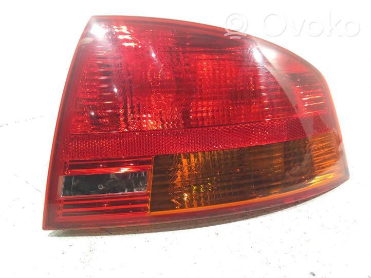 Audi A4 S4 B7 8E 8H Lampa tylna 965084