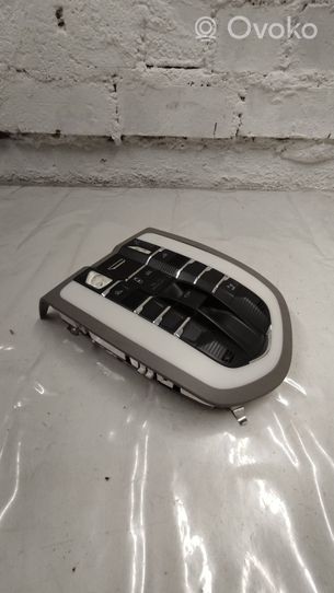 Porsche Macan Rivestimento della console di illuminazione installata sul rivestimento del tetto 7pp919317