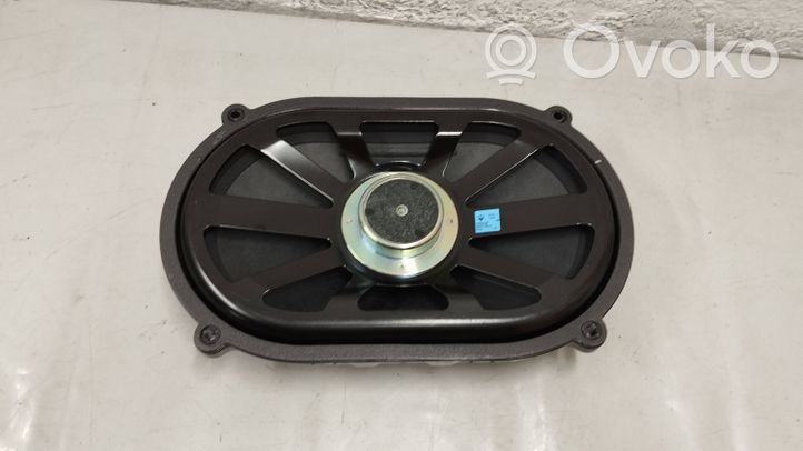 Maserati Ghibli Subwoofer-bassokaiutin 670005163