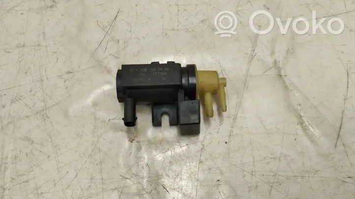 Mercedes-Benz A W176 Turbo solenoid valve A0081535428