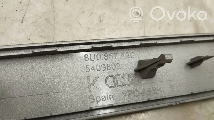 Audi Q3 8U Moldura del tarjetero del panel de la puerta trasera 8u0867420