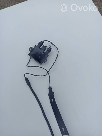 BMW 4 F32 F33 Aizmugures durvju sensors 935416102