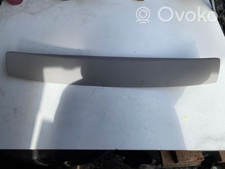 BMW 2 F46 Tailgate/trunk upper cover trim 7318930