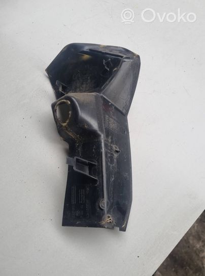 BMW 2 F46 Listwa pod lampę tylną 7328159