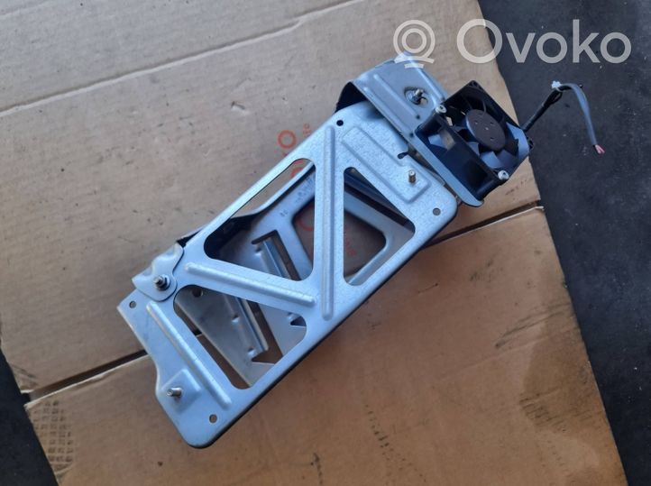 BMW 5 F10 F11 Supporto dell’amplificatore 9174269