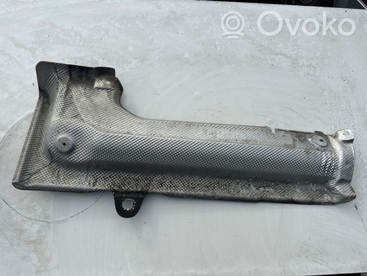 Mercedes-Benz C W204 Bouclier thermique d'échappement A2046820371