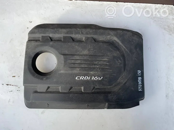 Hyundai i30 Couvercle cache moteur 292402A781