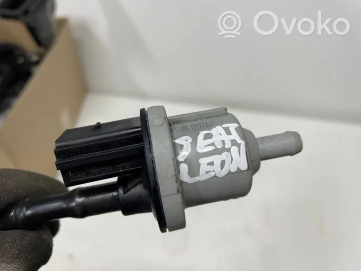 Seat Leon (5F) Zawór podciśnienia / Elektrozawór turbiny 06D133517