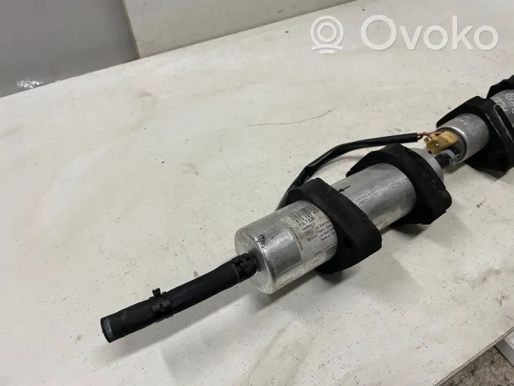 Audi A4 S4 B8 8K Pompe d'injection de carburant à haute pression 8K0906095