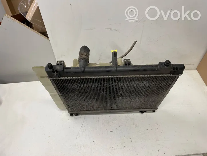 Toyota Yaris Dzesēšanas šķidruma radiators 