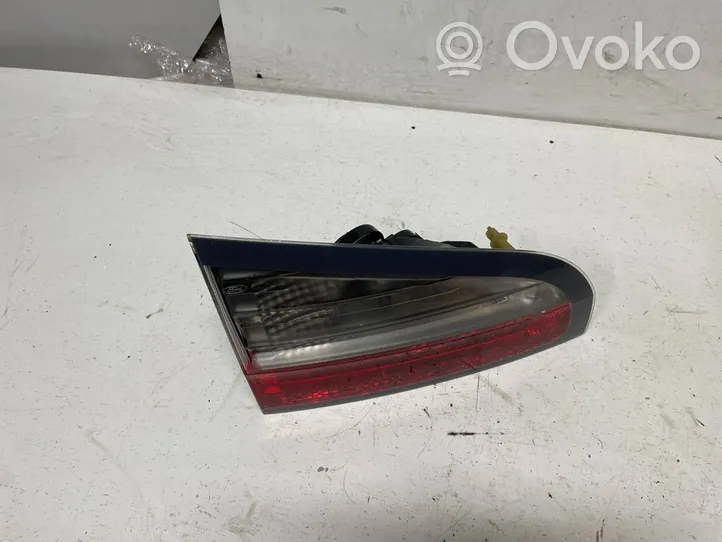 Ford S-MAX Lampy tylnej klapy bagażnika 