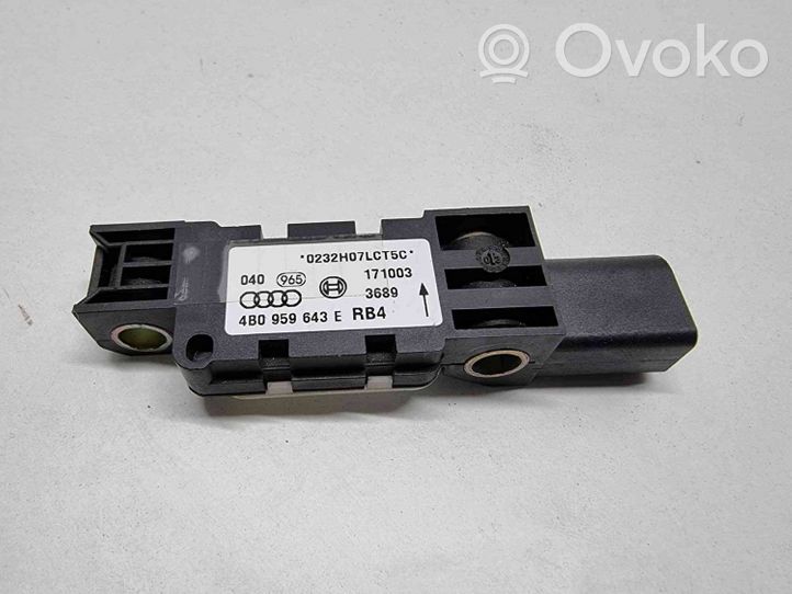 Audi A3 S3 8P Airbag deployment crash/impact sensor 4B0959643E