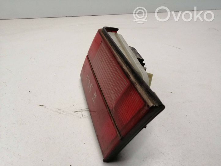 BMW 5 E34 Lampy tylnej klapy bagażnika 1384012R