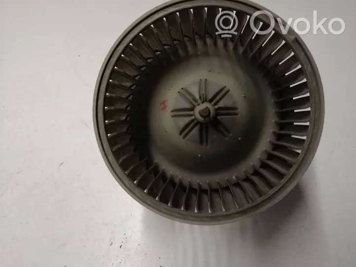 Toyota Avensis T220 Mazā radiatora ventilators 1940000252