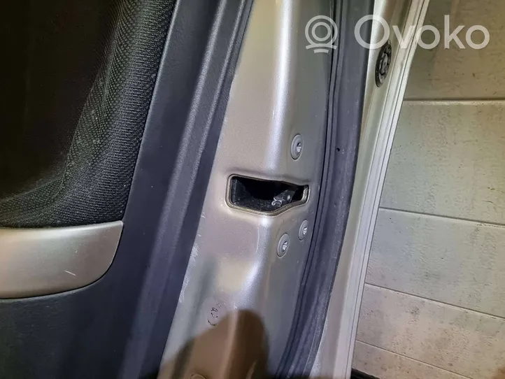 Toyota Corolla Verso E121 Priekinės durys 1C0