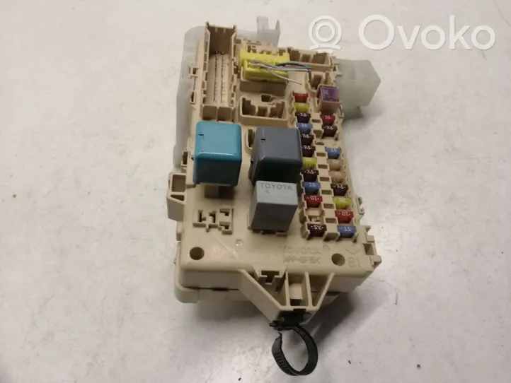 Toyota Corolla Verso E121 Fuse box set 892210F010