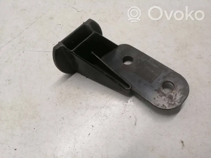 BMW 3 E36 Staffa di rinforzo montaggio del paraurti anteriore 81225781