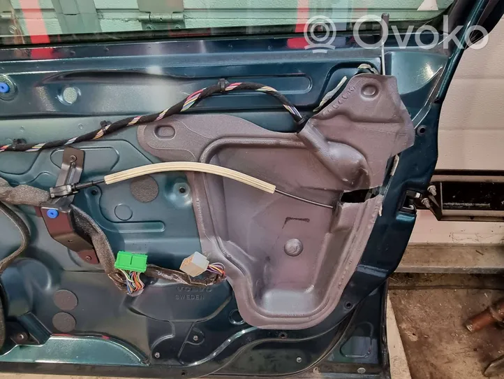 Volvo S60 Front door 