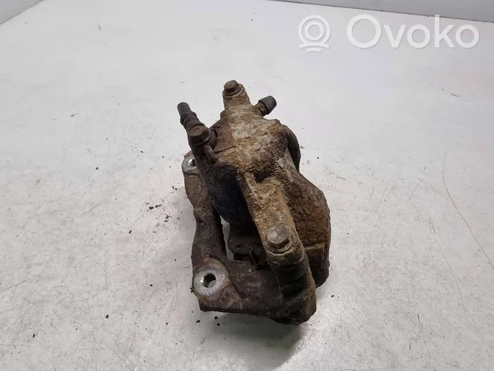 Toyota Auris 150 Front brake caliper Y04302