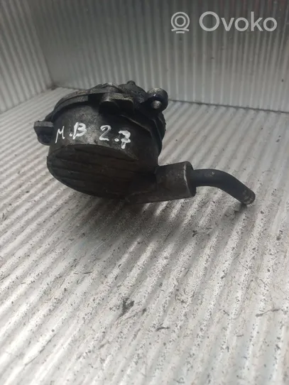 Mercedes-Benz C W203 Pompe à vide A6112300065