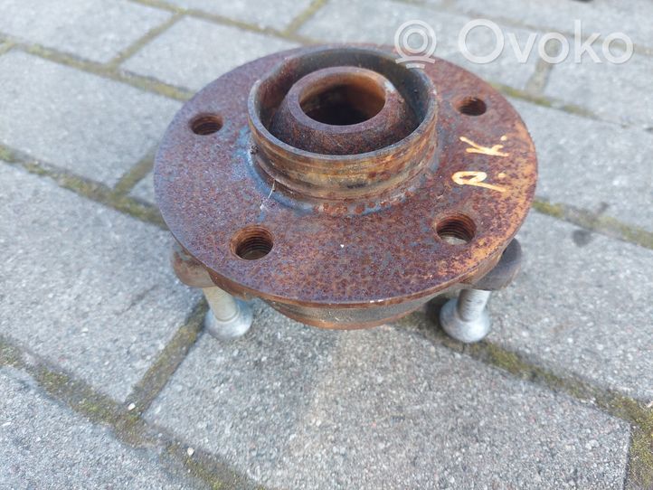 Audi A6 C7 Cuscinetto a sfera della ruota anteriore 8K0407615B