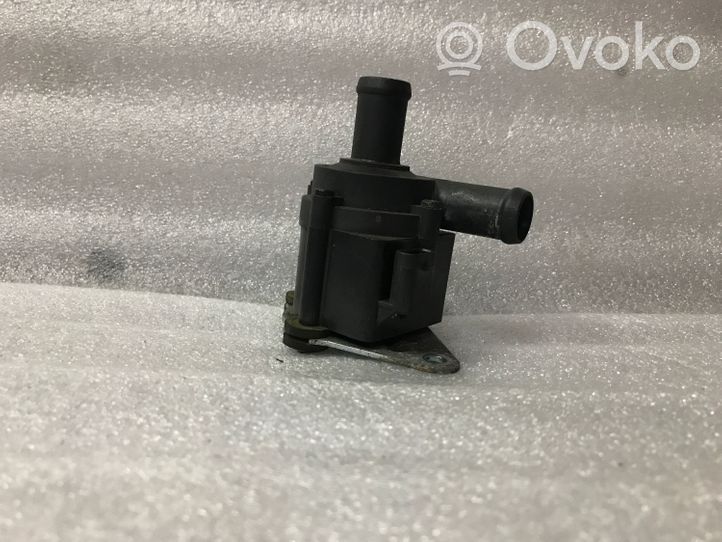 Volvo S60 Pompe à eau de liquide de refroidissement 31338211