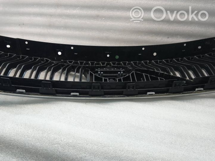 Volvo XC40 Griglia superiore del radiatore paraurti anteriore 31457345