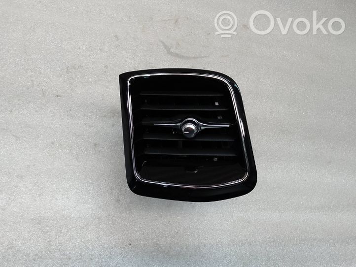 Volvo XC60 Kojelaudan sivutuuletussuuttimen kehys 31417692