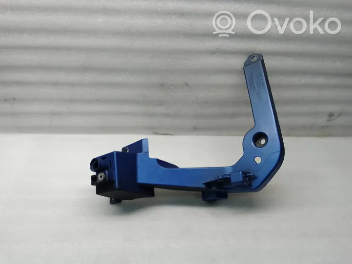 Volvo XC40 Supporto di montaggio del parafango 32234762