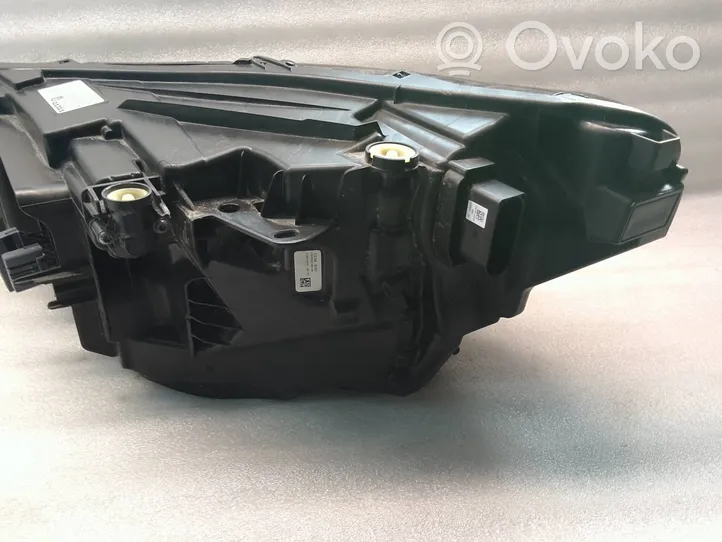 Volvo XC40 Headlight/headlamp 32133832