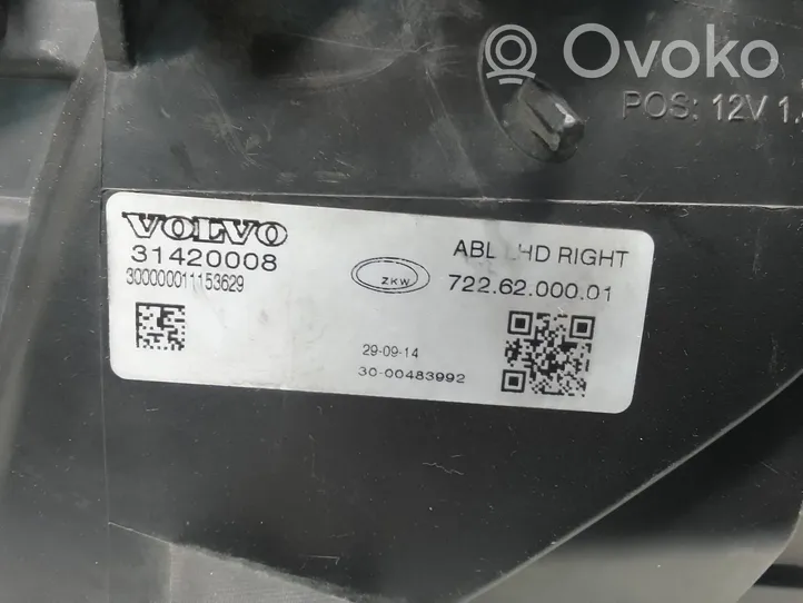 Volvo V40 Priekinis žibintas 31420008