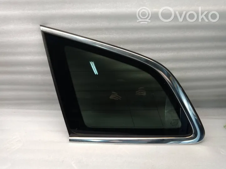 Volvo XC60 Rear door window glass 43R011595