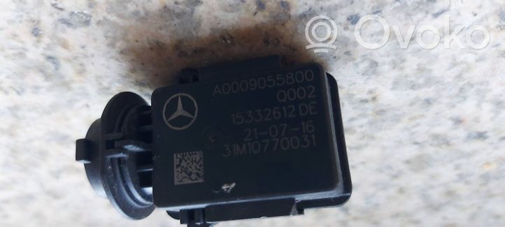 Mercedes-Benz A W176 Sensore d’urto/d'impatto apertura airbag A0009055800