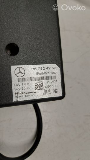 Mercedes-Benz CLK A209 C209 Telefono valdymo blokas B67824252