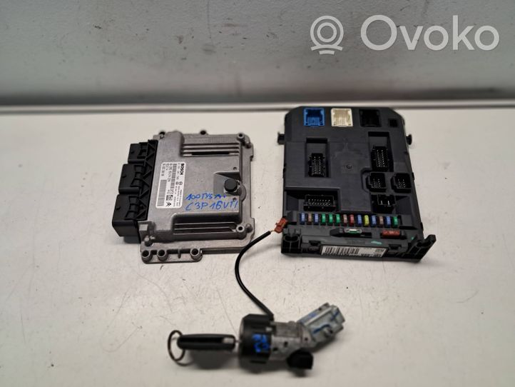 Citroen C3 Picasso Komputer / Sterownik ECU i komplet kluczy 9666326080