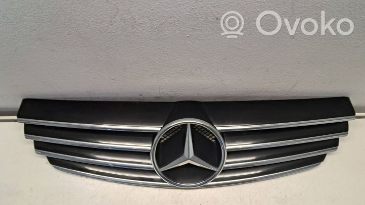 Mercedes-Benz CLK A209 C209 Grille calandre supérieure de pare-chocs avant A2098880052