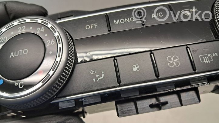Mercedes-Benz C W204 Unidad de control climatización 2048309385