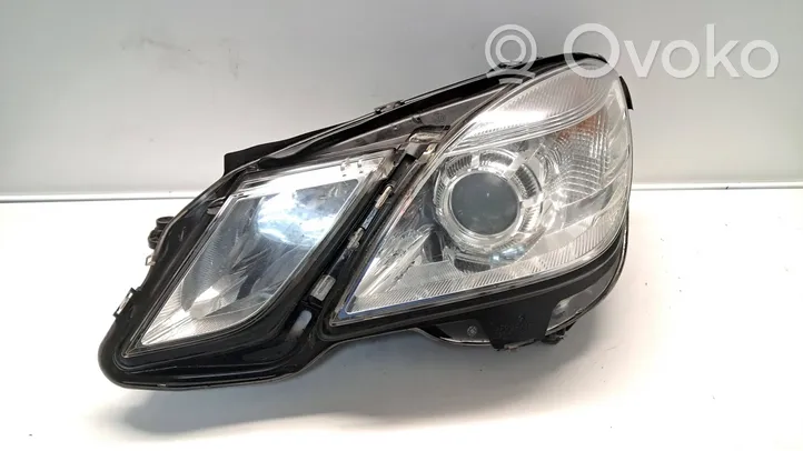 Mercedes-Benz E W212 Lampa przednia A2128208361