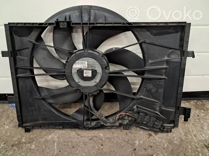 Mercedes-Benz SLK R171 Ventilatore di raffreddamento elettrico del radiatore A2035000593