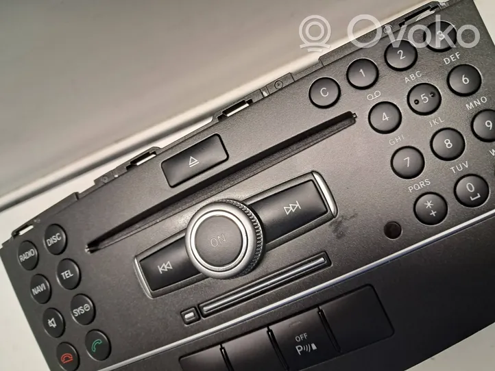 Mercedes-Benz C W204 Radio/CD/DVD/GPS-pääyksikkö A2049005903