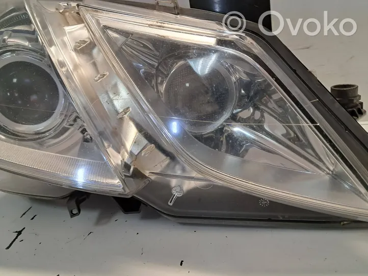 Mercedes-Benz E A207 Lampa przednia A2078200259