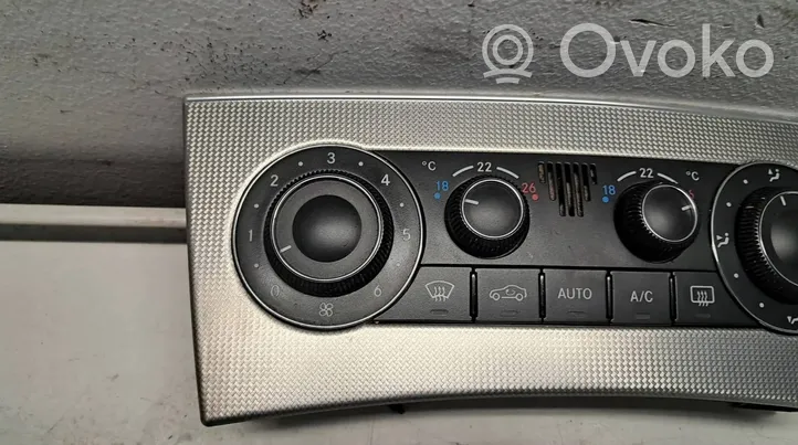 Mercedes-Benz CLK A209 C209 Panel klimatyzacji A2038304085