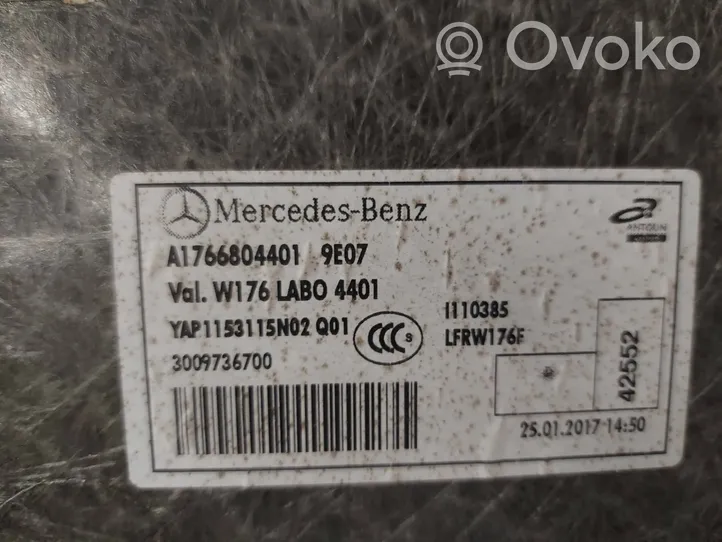 Mercedes-Benz A W176 Tavaratilan pohjan paneeli A1766804401