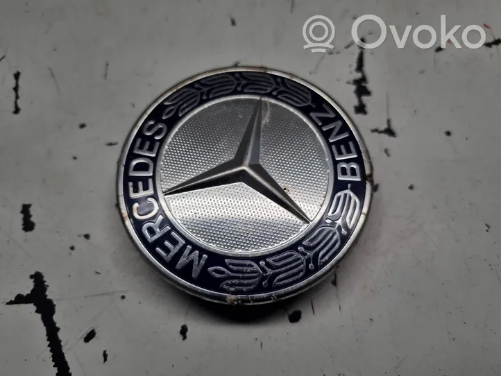 Mercedes-Benz A W176 Original wheel cap A1714000125