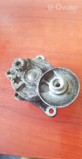 Mercedes-Benz C W202 Generator/alternator belt tensioner 6112000570