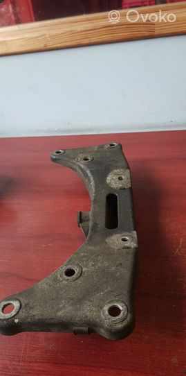 BMW 7 E38 Supporto di montaggio scatola del cambio 1094779