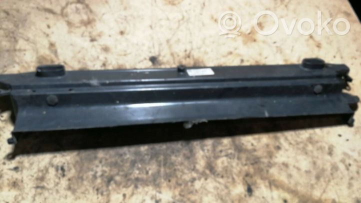 BMW 6 E63 E64 Radiatoru dekoratīvā apdare 7787830