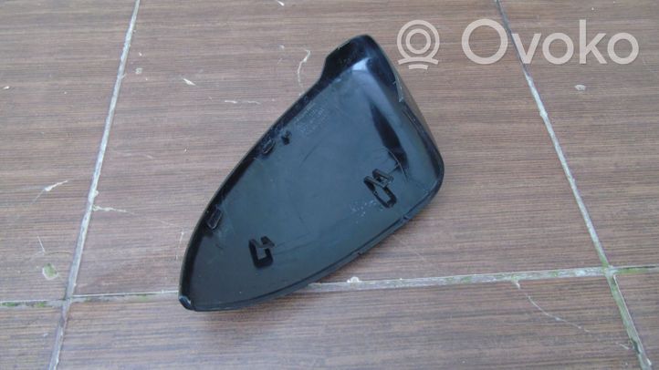 Volkswagen Golf VII Coque de rétroviseur 41025702801