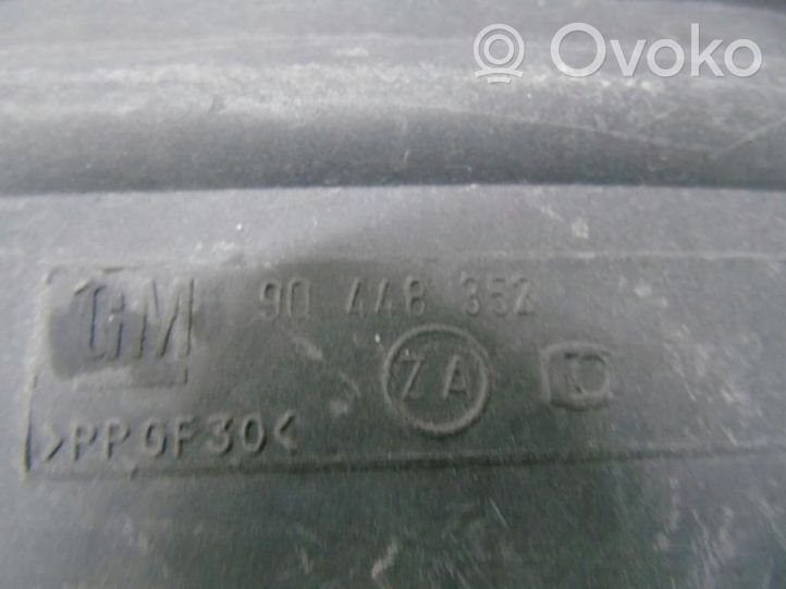 Opel Omega B1 Ilmansuodattimen kotelo 90448352